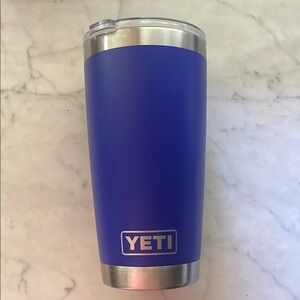 YETI Royal Blue 20oz Travel Mug